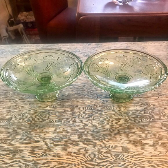 Set of 2 Sherbet Dessert Green Depression Glass Footed Dishes Shallow Bowls Used - Picture 2 of 4